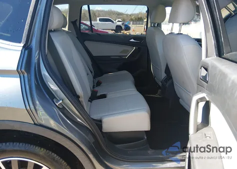 2018 Volkswagen Tiguan 2.0T Se/2.0T Sel z USA, uszkodzony, nr VIN 3VV2B7AXXJM062187